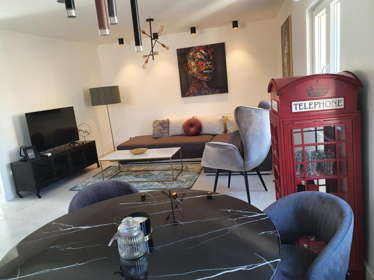 Infresh Holiday House Σίμπενικ Εξωτερικό φωτογραφία