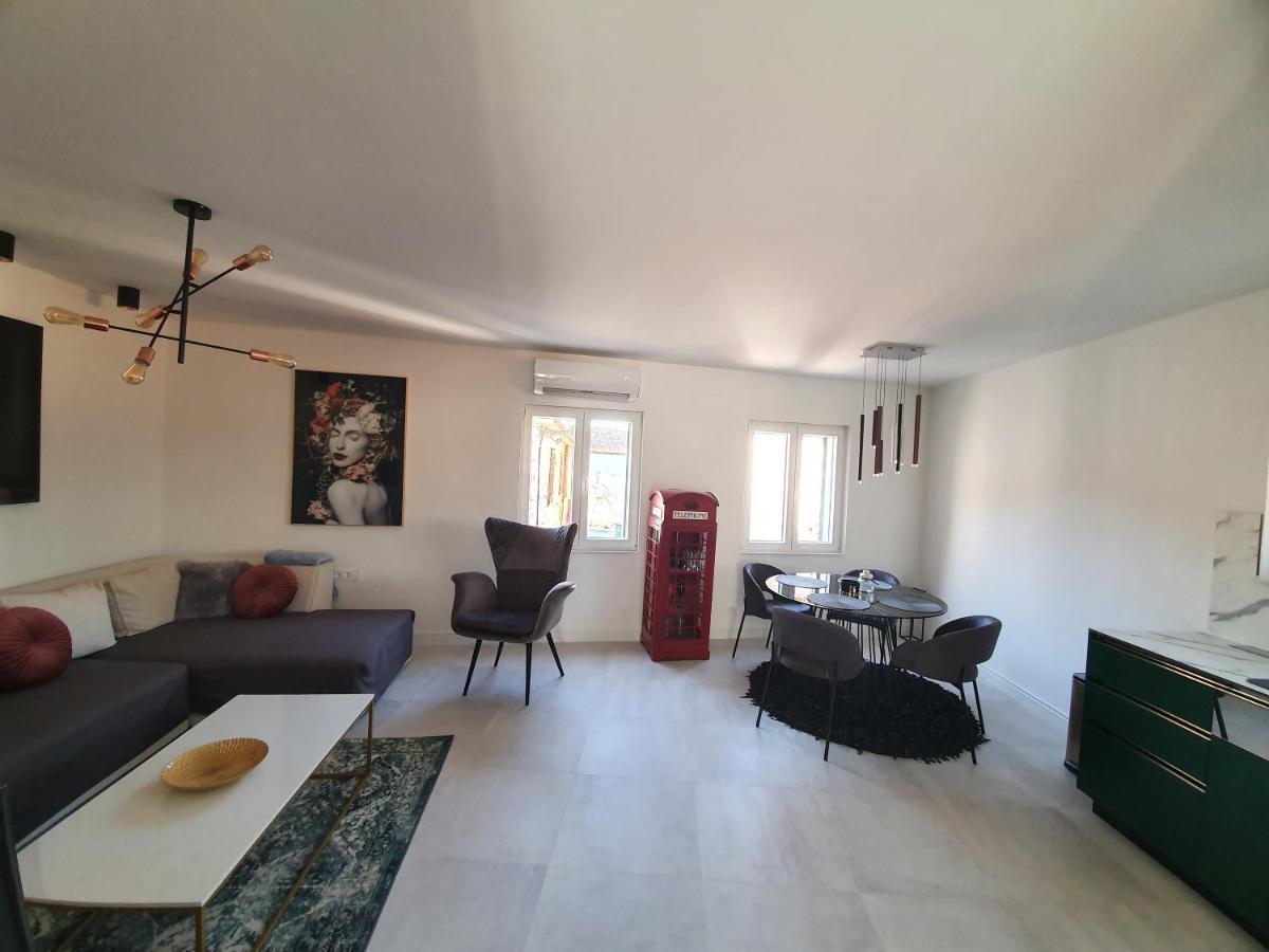 Infresh Holiday House Σίμπενικ Εξωτερικό φωτογραφία