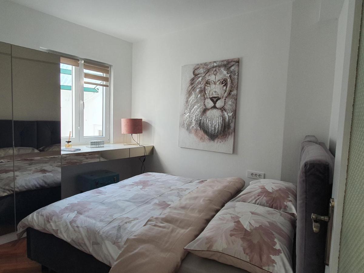 Infresh Holiday House Σίμπενικ Εξωτερικό φωτογραφία