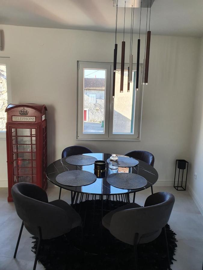 Infresh Holiday House Σίμπενικ Εξωτερικό φωτογραφία