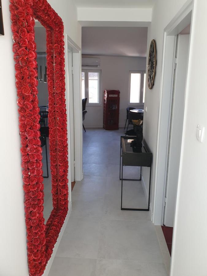 Infresh Holiday House Σίμπενικ Εξωτερικό φωτογραφία