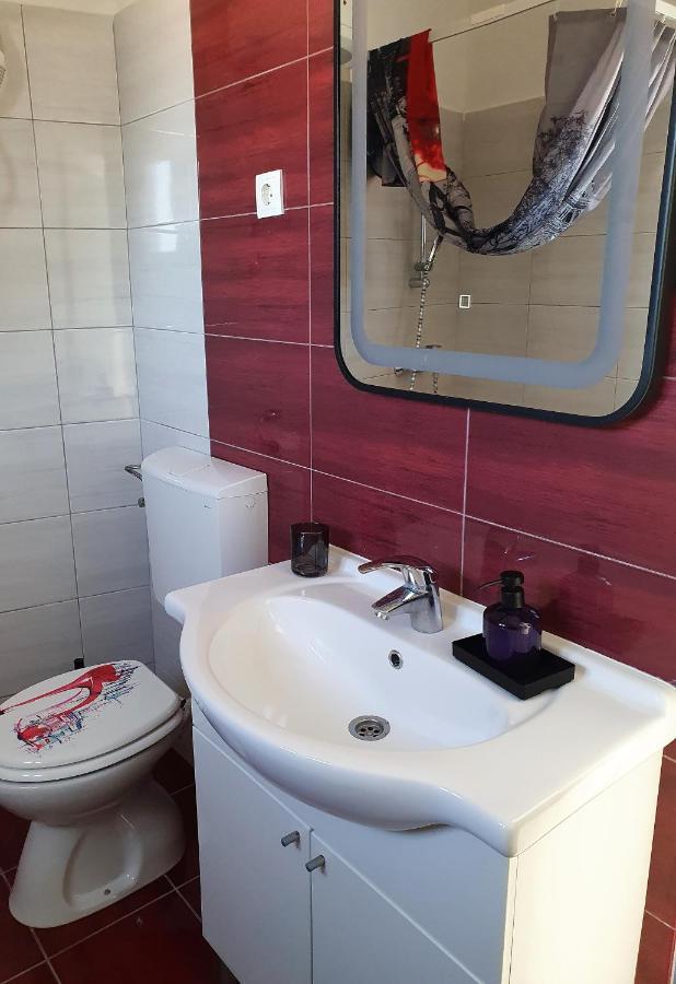 Infresh Holiday House Σίμπενικ Εξωτερικό φωτογραφία